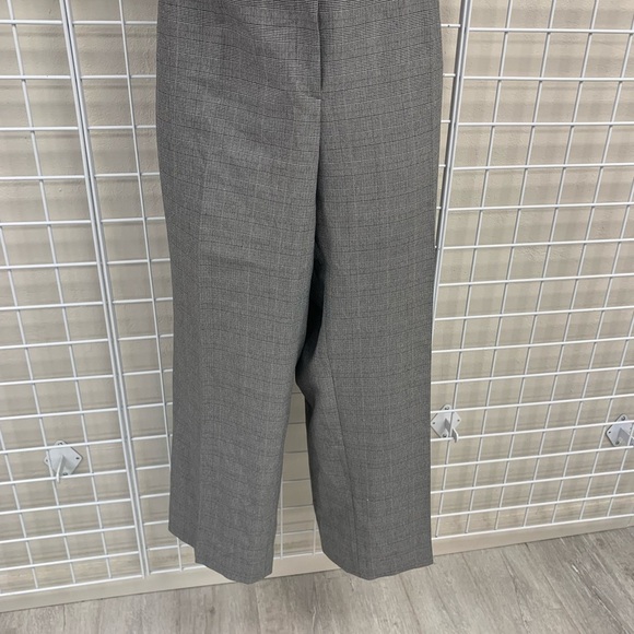 PLUS SIZE Emily 2 piece women’s pant suit. Size 22 - Picture 3 of 6